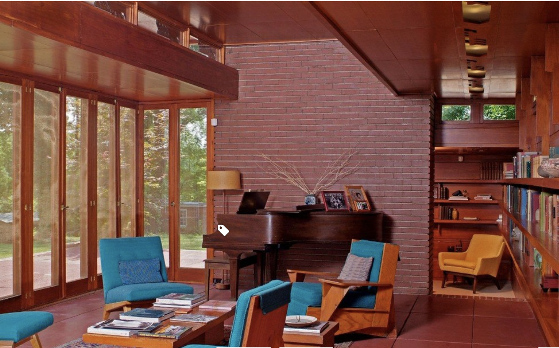 Roaenbaum Living Room